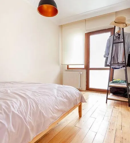 Апартаменты Location With 2 Bedrooms