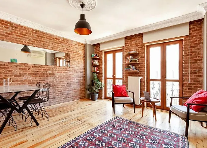 Location With 2 Bedrooms Стамбул