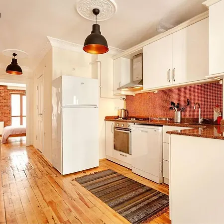 Location With 2 Bedrooms *