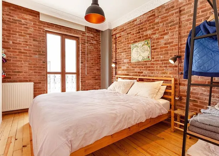 Lejlighed Location With 2 Bedrooms *