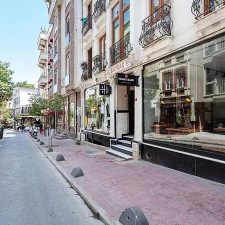 Location With 2 Bedrooms * Стамбул